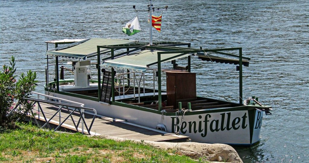 barca-3520564　バルカ 川 ボート 休日 風景 夏 自然 エブロ川 スペイン Benifallet 乗り物