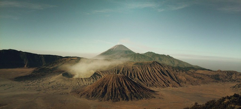 volcanoes-569820　火山 アイスランド 自然 風景 地熱 クレーター 青 ランドマーク ホット 石 地質学