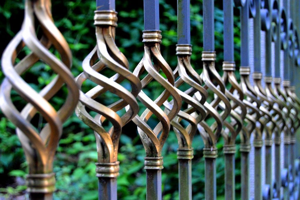 iron-gate-1623303　鉄の門 鍛造鉄 金属ゲート 墓地 目標 金属手すり 装飾品 鍛造芸術 巧み 金属の芸術