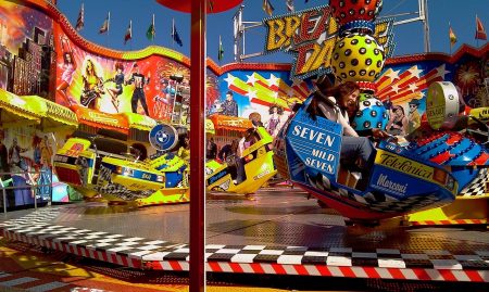 fair-281755　カルーセル カラフル 乗り物