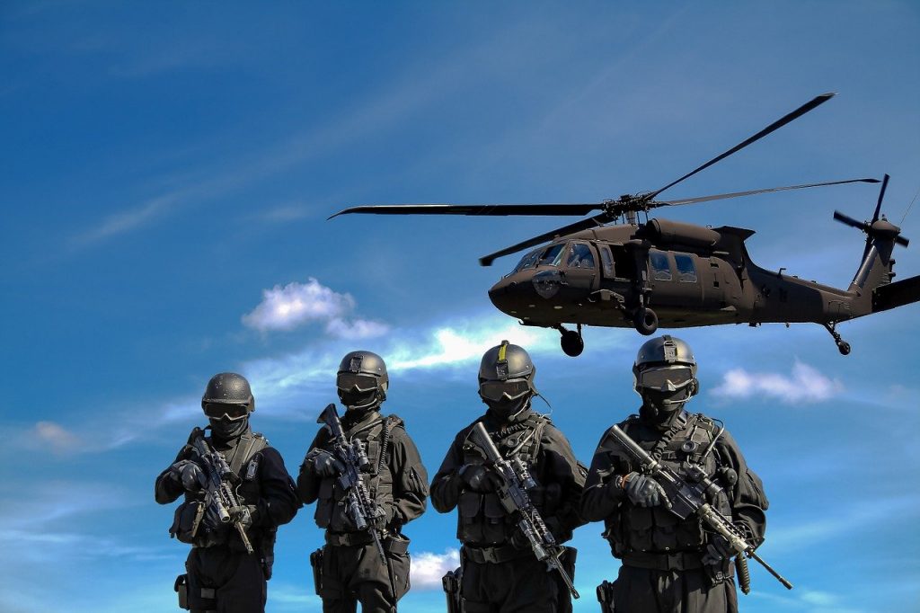 dangerous-1282330　危険 警察 ヘリコプター 軍事 戦争 攻撃 軍 コマンドー 特別タスクフォース