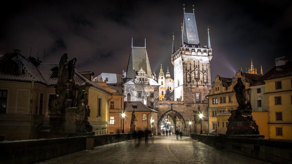 prague-1168302　プラハ チェコ共和国 都市 川 城 アーキテクチャ ブリッジ カレル橋 光 歴史 パス