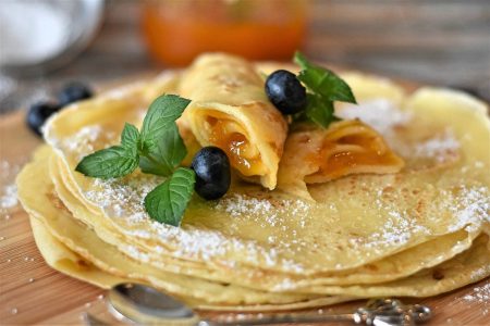 pancakes-4410605　パンケーキ おいしい デザート 食事 甘い プレート 食品 クレープ キッチン もたらす